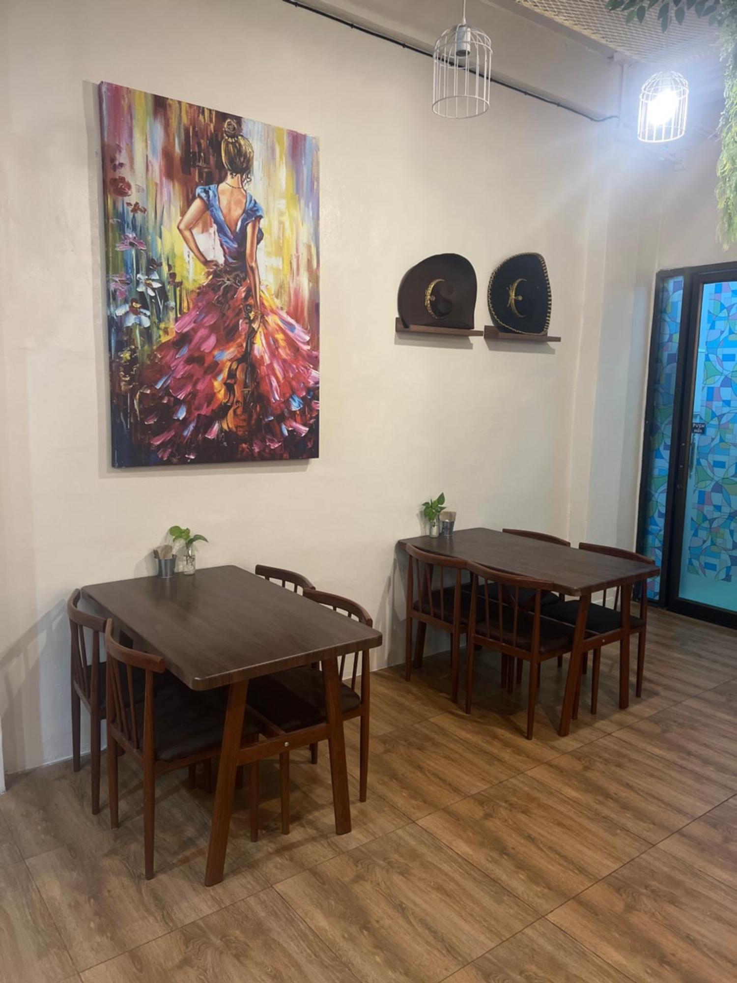 W District Hostel Бангкок Экстерьер фото